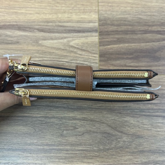 MICHAEL KORS Jet Set Signature Logo Stripe Double Zip Wristlet Wallet NWT - Picture 7 of 14